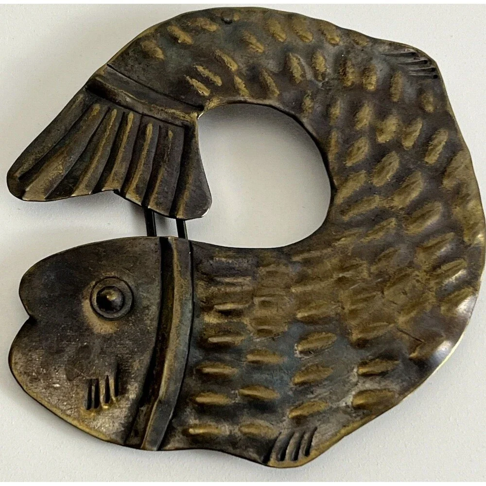 Brass Fish Belt / Scarf Holder Fashion Statement 4.5